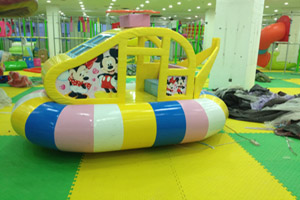 新电动飞机淘气堡