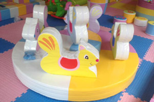 自贡荣县体育广场 淘气堡