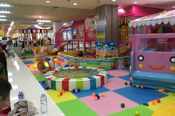 成都百益超市淘气堡